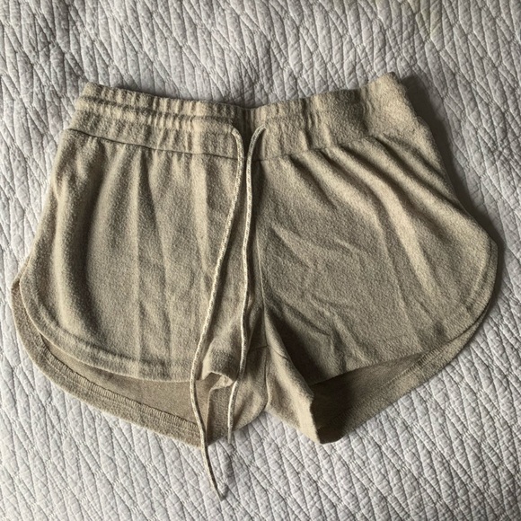 Comfy shorts - Picture 2 of 4